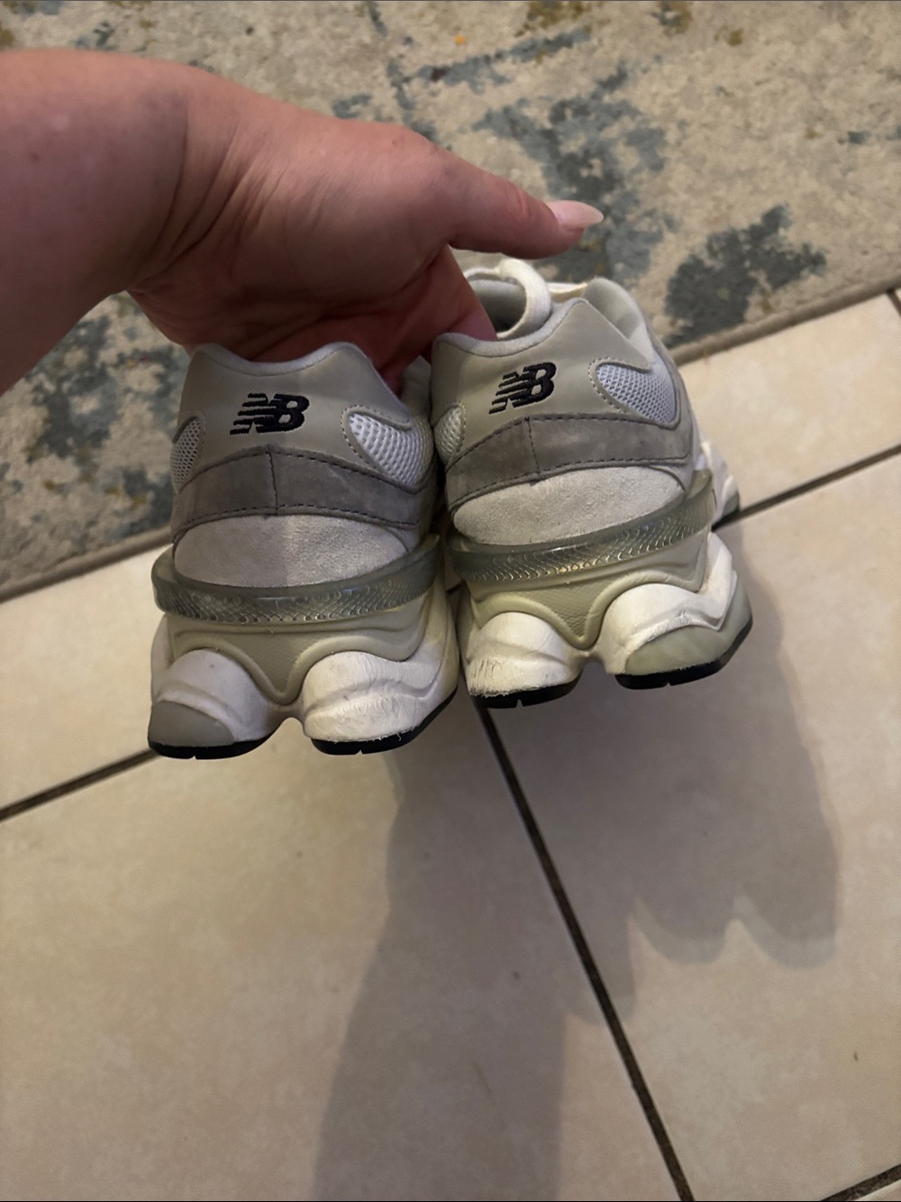 New Balance womans Athletic Sneakers in Gray, White and Cream - Picture 5 of 8